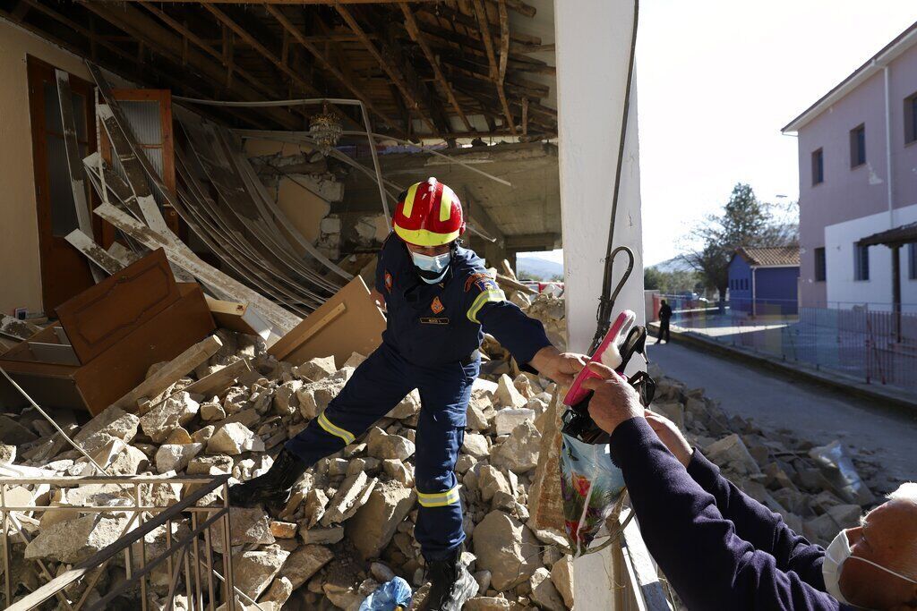 APTOPIX Greece Earthquake